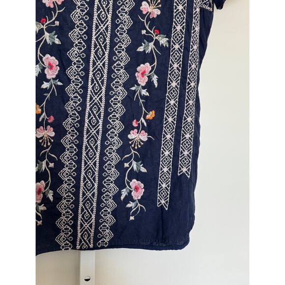 Johnny Was Embroidered Top Size XS Deep Plum Floral Embroidery Linen Blend Boho - Picture 3 of 8